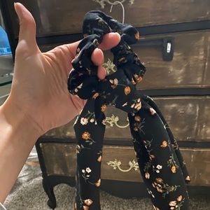 American Eagle Hair Scrunchie